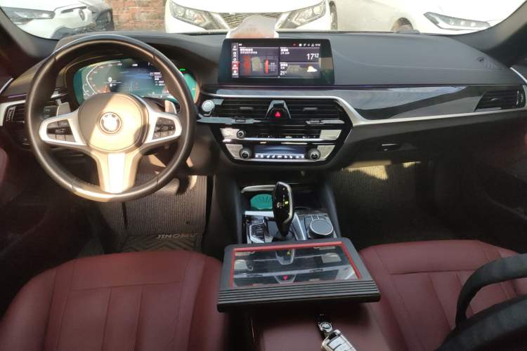 Used BMW 5 Series 2020 530Li Luxury Edition M Sport Package
