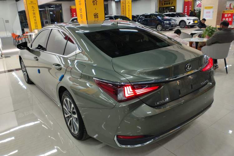 Used Lexus ES 2022 200 Excellence Edition