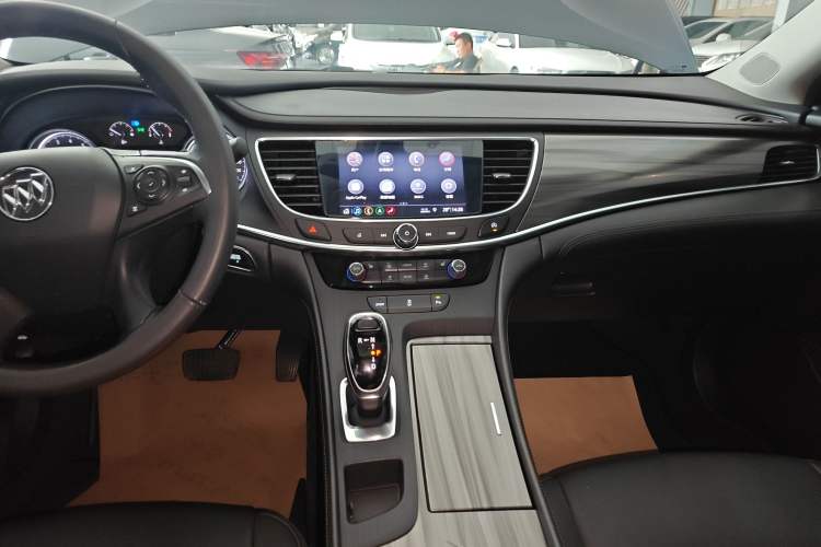 Used Buick LaCrosse 2019 28T Luxury Model
