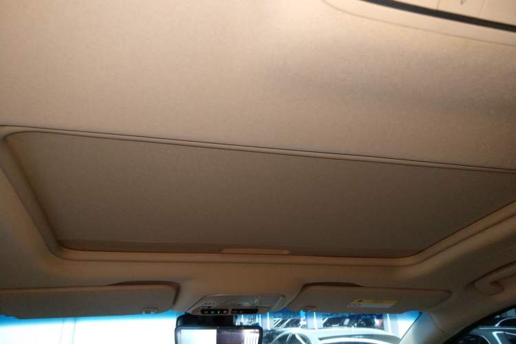 Used Buick GL8 2023 ES Lu Zun Deluxe Model
