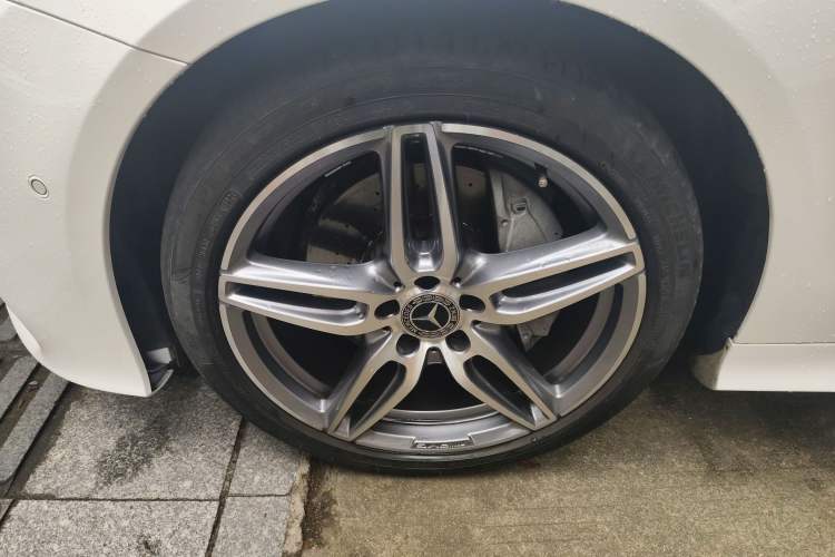 Used Mercedes-Benz E-Class 2017 E 200 4MATIC Coupe
