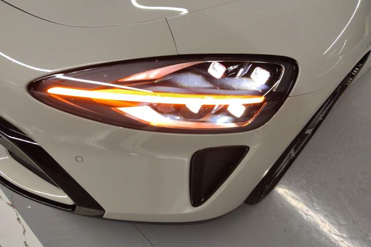 Used Xiaomi Auto SU7 2024 Rear-Drive Long-Range Intelligent Driving Version
