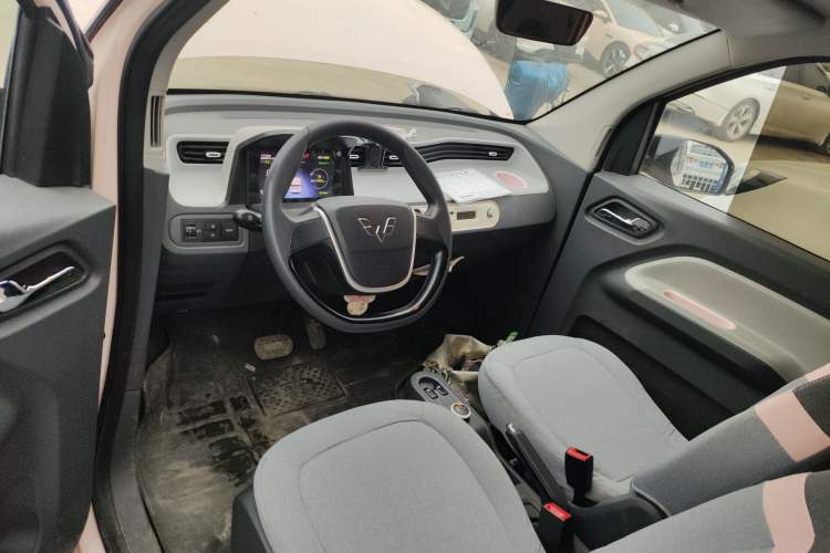 Used Wuling Hongguang MINIEV 2021 Macaron Premium Model – Lithium Iron Phosphate