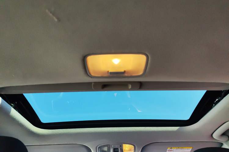 Used Hyundai Elantra 2016 1.6L Automatic ZhiXuan – Elite Version
