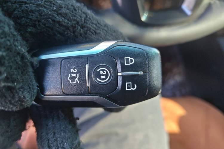 Used Ford Explorer (Import) 2017 2.3T Fashion Edition
