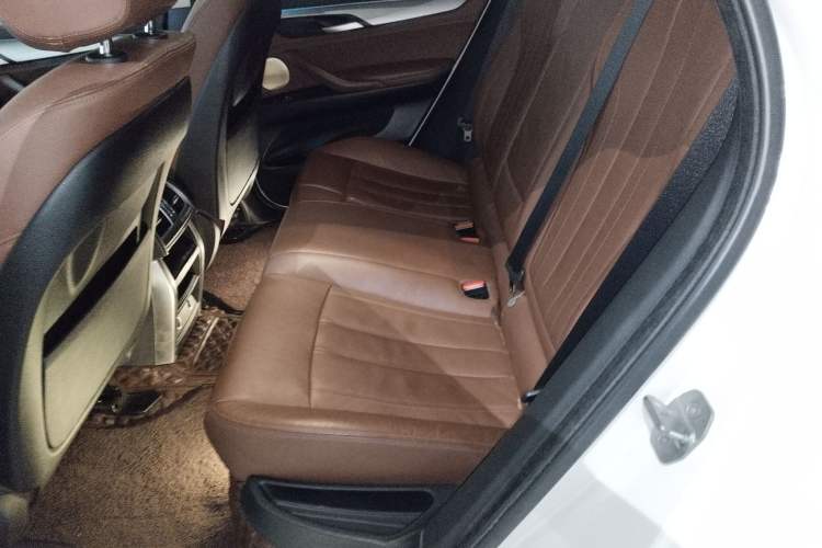 Used BMW X6 2015 xDrive35i Leading Model
