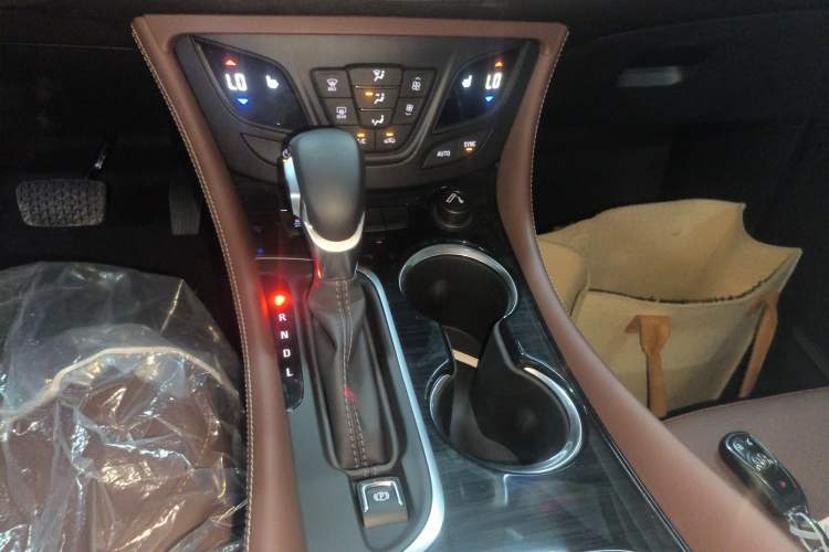 Used Buick Envision 2019 20T Two-Wheel Drive Luxury Version China VI Standard
