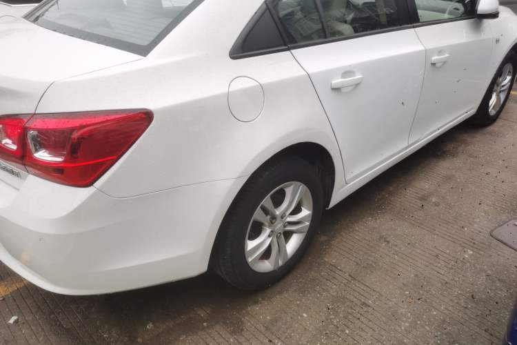 Used Chevrolet Cruze 2015 1.5L Classic SE AT
