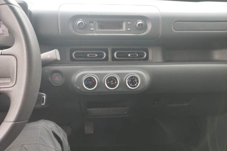 Used Wuling Zhiguang New Energy 2025 Standard Model
