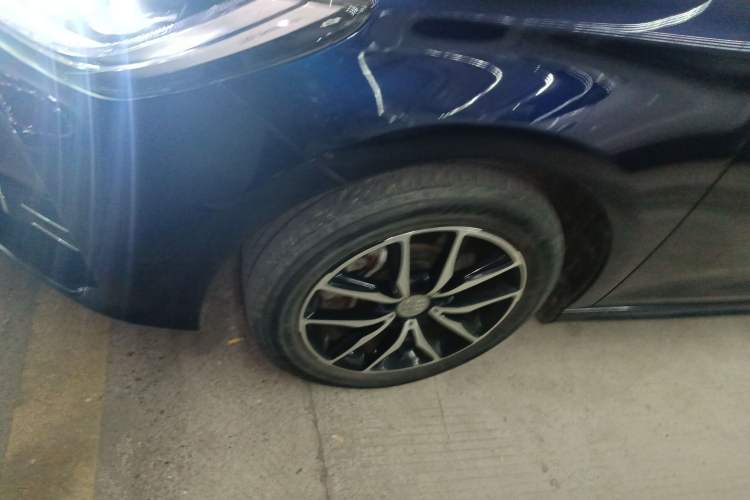 Used BYD Song MAX 2018 1.5T Automatic Smart Connect Luxury 6-Seater
