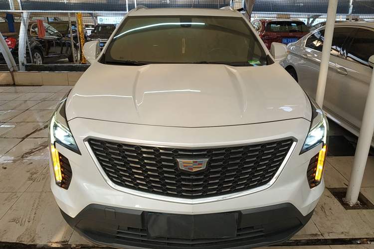 Used Cadillac XT4 2018 28T Two-Wheel Drive Tech Version
