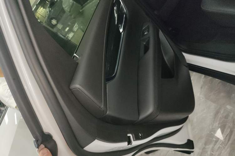 Used Cadillac XT5 2020 28T Luxury Version
