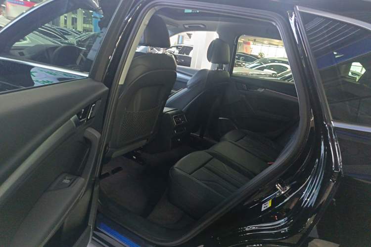 Used Audi Q5L 2025 40 TFSI Fashionable and Dynamic Edition
