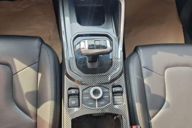 Used Haval H6 2017 Blue Label 2.0T Automatic Two-Wheel Drive Smart Edition