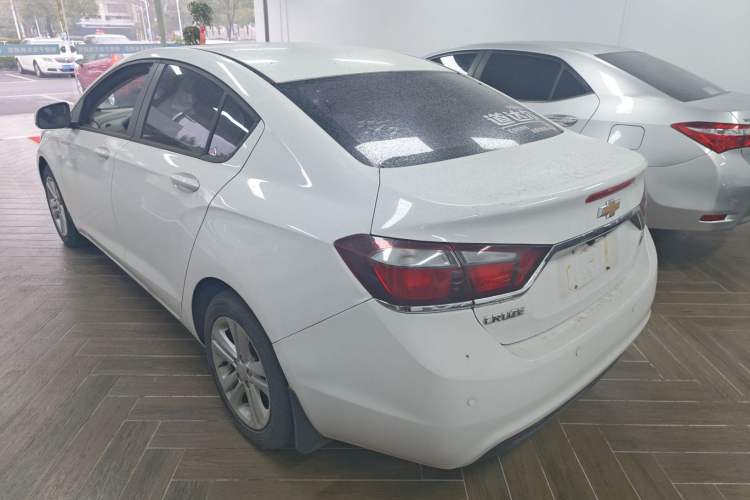 Used Chevrolet Cruze 2016 1.5L Automatic Stylish Sunroof Version
