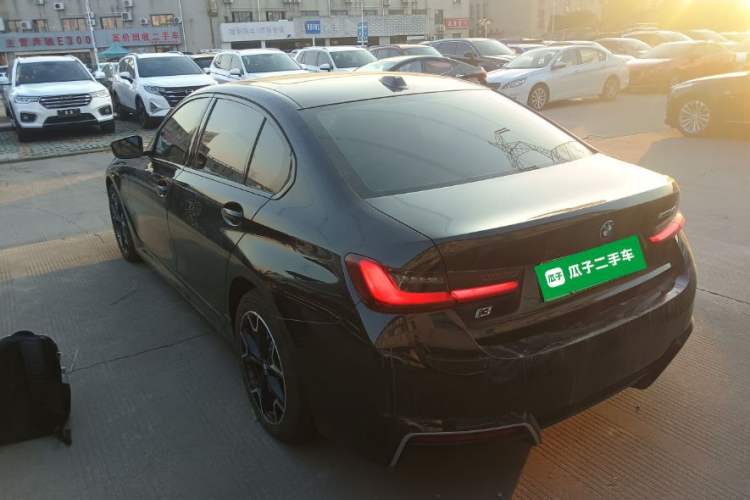 Used BMW i3 2023 eDrive 40 L Midnight Edition
