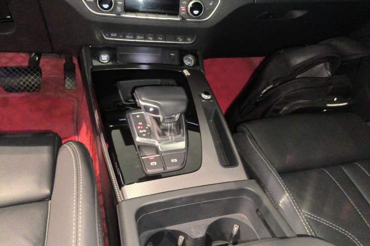 Used Audi Q5L 2022 Updated 40T Luxury Dynamic Edition
