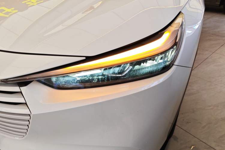 Used Honda Vezel 2023 1.5L CVT Pioneer Edition
