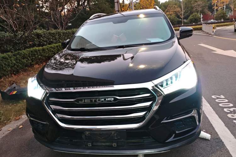 Used JETOUR X90 2019 1.6T DCT Smart Travel Edition 5 Seats China VI Standard
