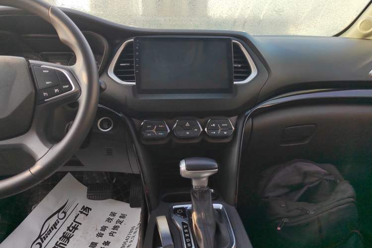 Used GAC Trumpchi GS4 2017 235T G-DCT Two-Wheel Drive Elite Edition
