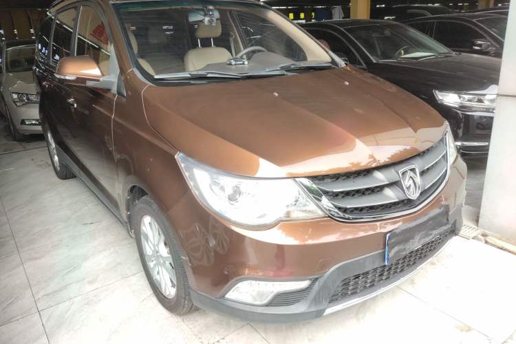 Used Baojun 730 2015 1.8L Manual Comfort ESP Version 7-seater