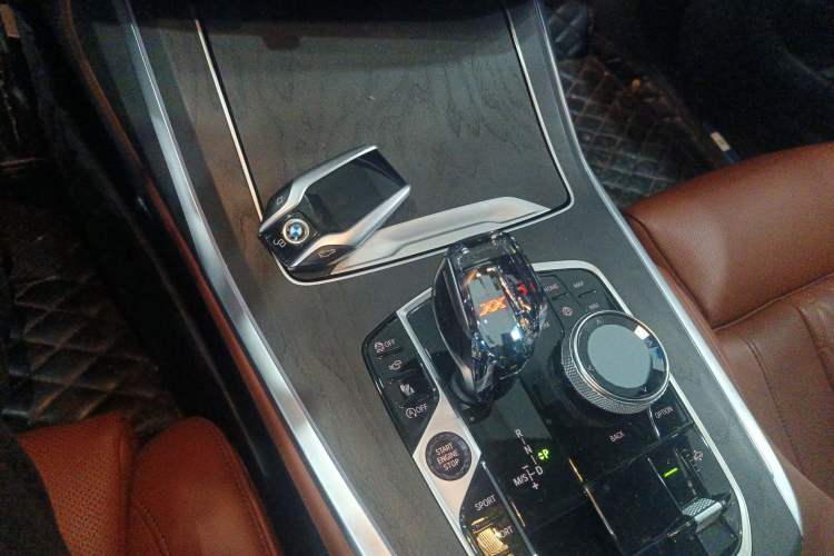 Used BMW X7 2022 xDrive40i Luxury M Sport Package