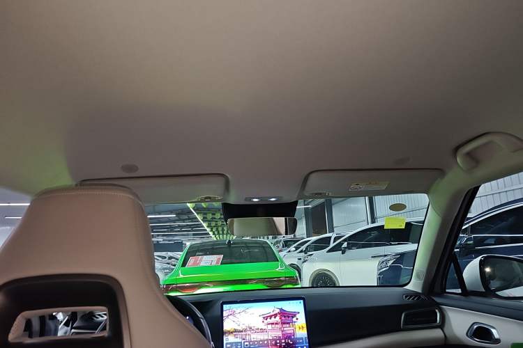 Used BYD Yuan UP 2025 Intelligent Driving Version 401 km Leading Edition
