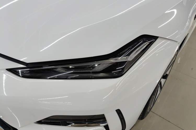 Used  E8 2024 665 km Range Rear-Drive Starship Long-Range Version