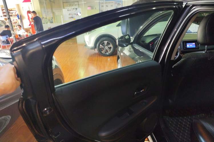 Used Honda Vezel 2017 1.8L CVT 2WD Elite Model