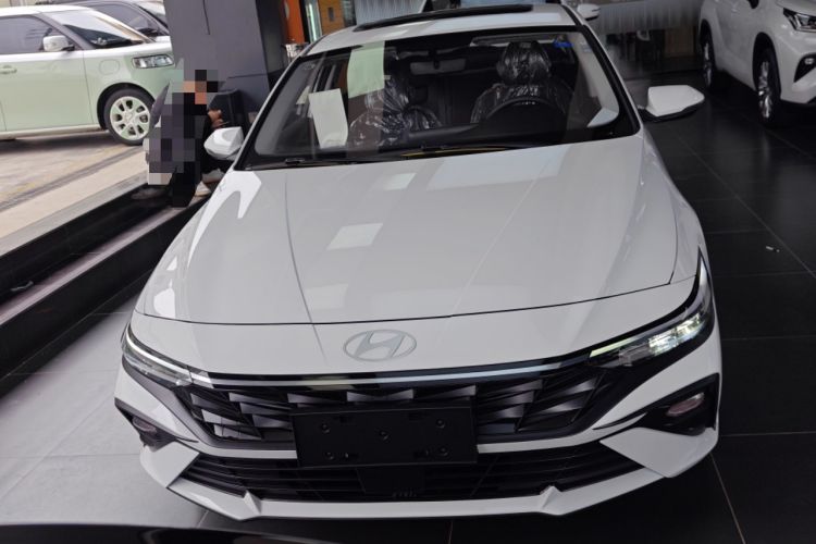 Used Hyundai Elantra 2023 1.5L CVT GLX Elite Edition
