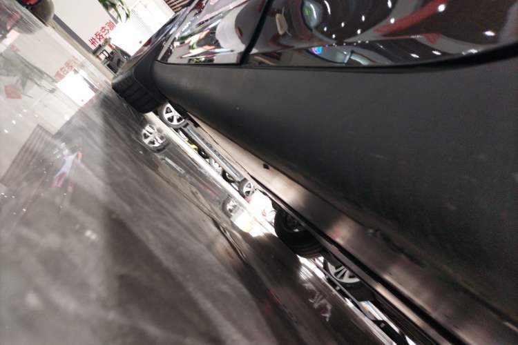 Used Tesla Model Y 2024 Rear-Wheel-Drive Version
