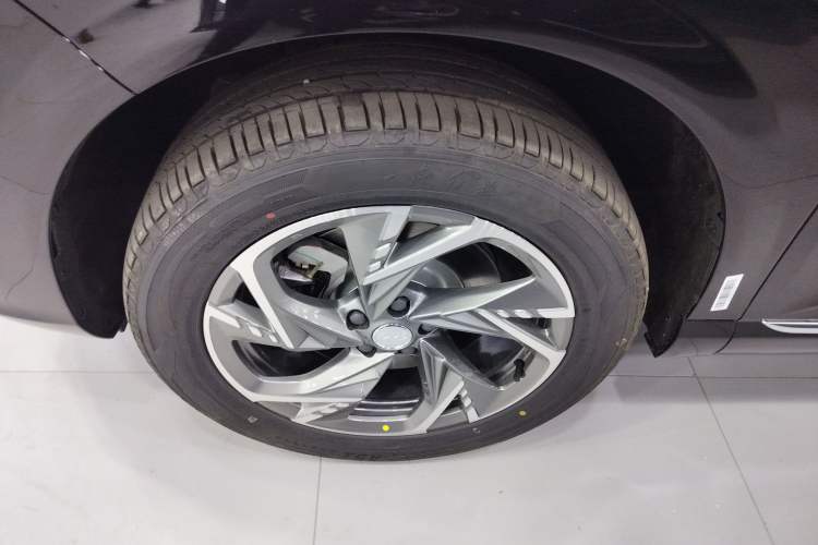 Used Hongqi HS3 PHEV 
