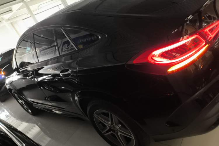 Used Mercedes-Benz GLE Coupe 2020 GLE 450 4MATIC Coupe SUV Fashion Model