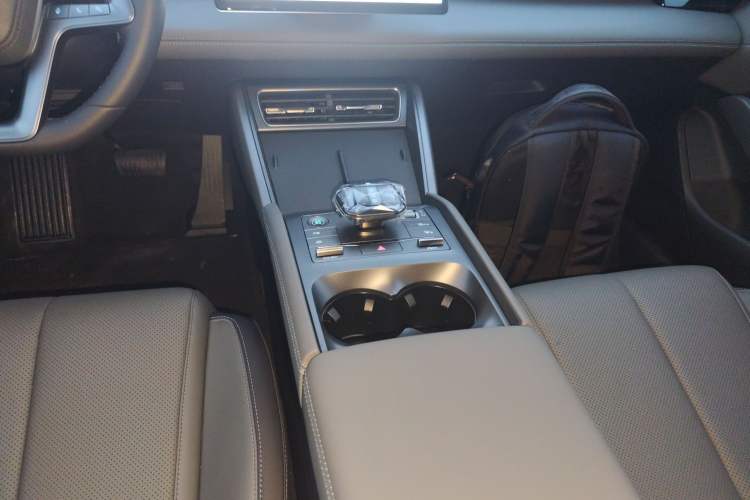 Used BYD Qin L 2025 DM-i Smart Drive 80KM Leading Model