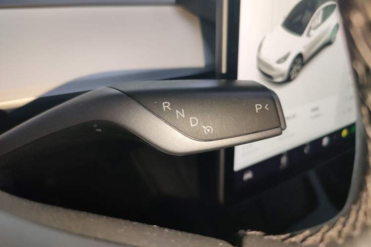 Used Tesla Model Y 2021 Long-Range All-Wheel-Drive Version 3D7
