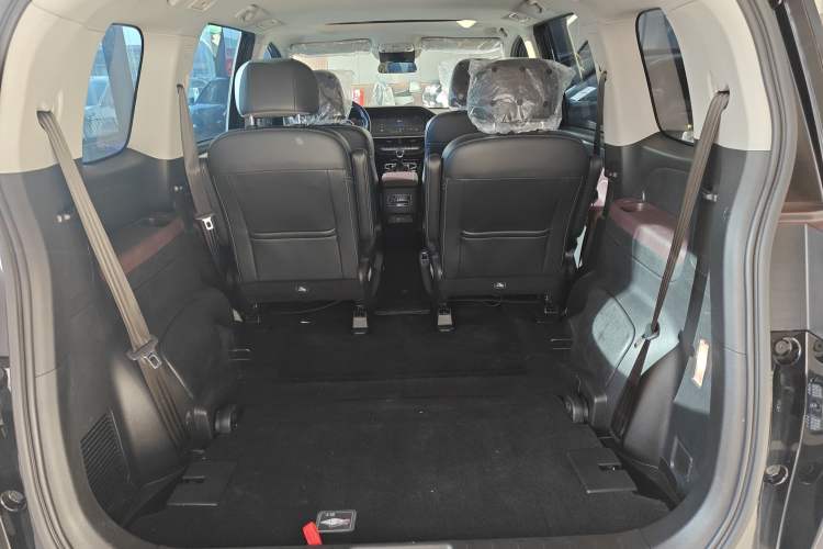 Used GAC Trumpchi M6 2023 PRO 270T DCT Luxury Edition
