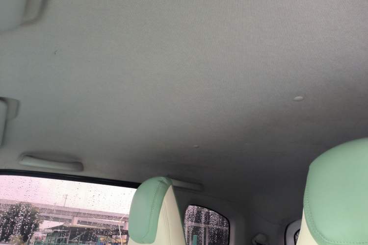 Used Wuling Hongguang MINIEV 2022 Macaron Premium Model – Lithium Iron Phosphate