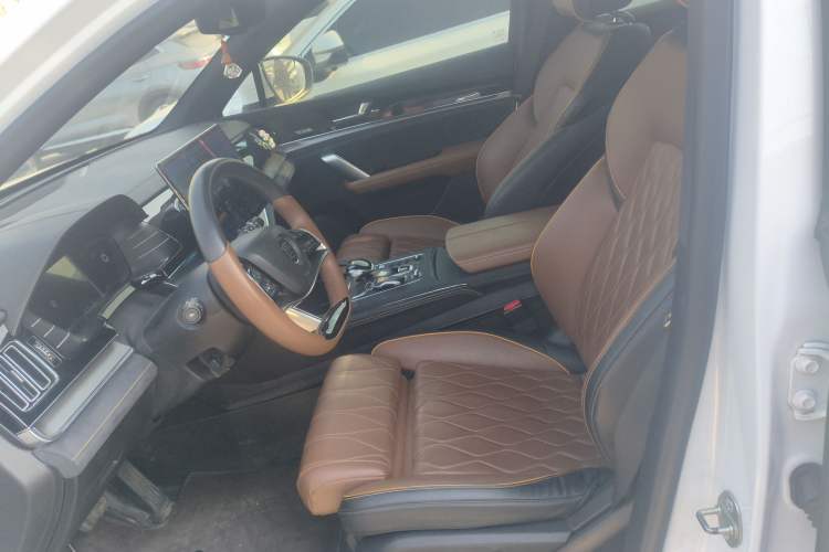 Used BYD Tang New Energy 2021 DM 2.0T Four-Wheel Drive High-Performance Flagship Model
