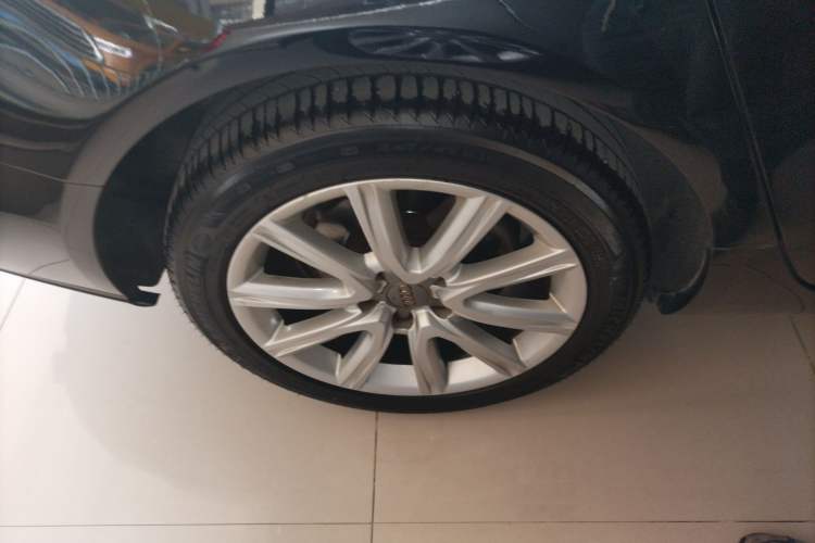 Used Audi A6L 2014 30 FSI Technology Model
