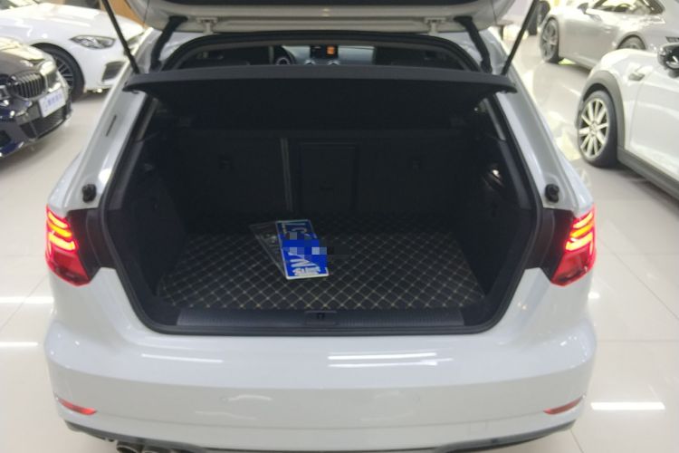 Used Audi A3 2018 30th Anniversary Edition Sportback 35 TFSI Fashion Model
