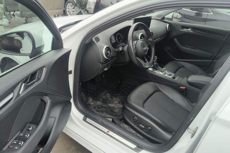 Used Audi A3 2019 Limousine 35 TFSI Fashion Edition China VI Emission Standard