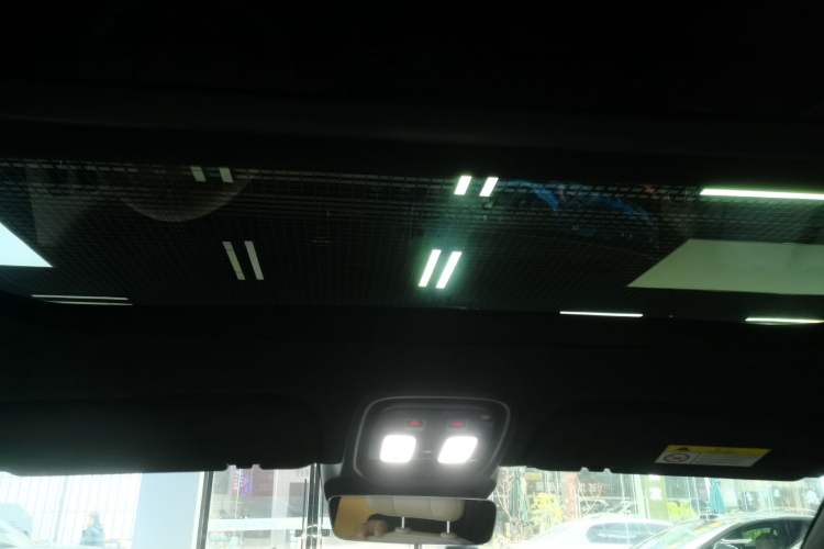 Used Deepal S09 2025 Four-Wheel Drive Ultra+ Custom Edition
