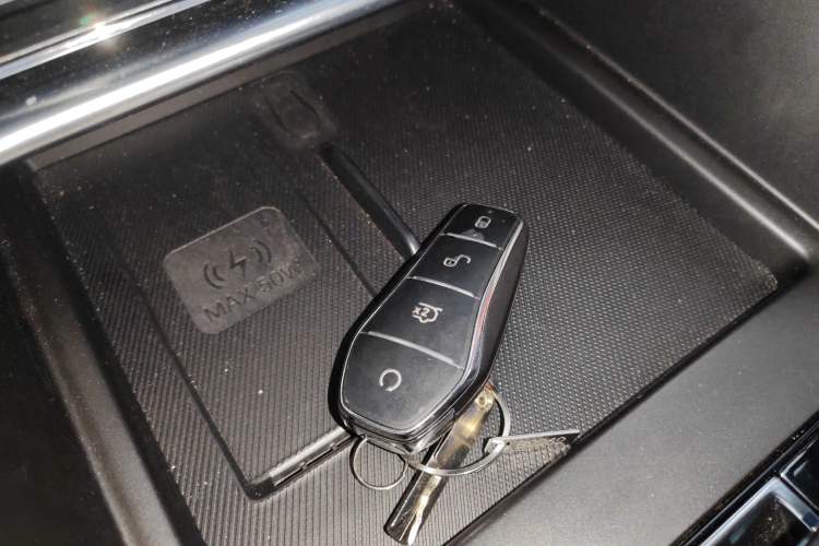 Used BYD Song PLUS New Energy 2025 DM-i 112KM Prestige Model
