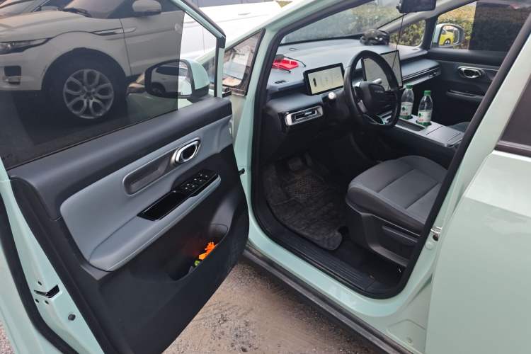 Used AION Y 2023 Plus 510 Enjoy Edition
