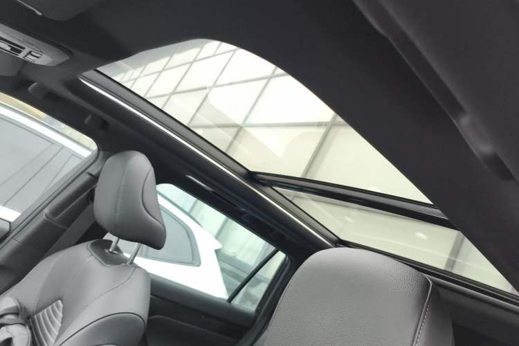 Used Toyota Crown Land Cruiser 2023 2.5L HEV Four-Wheel Drive Luxury Edition