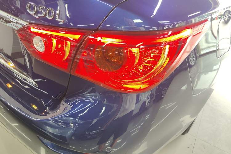 Used Infiniti Q50L 2016 2.0T Enjoyment Edition
