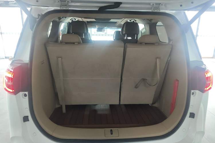 Used Buick GL8 2021 ES Landtrek 653T Smart Luxury Model
