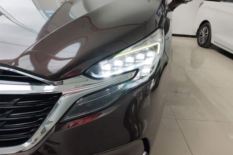 Used Buick GL8 2021 ES Landtrek 653T Luxury Model
