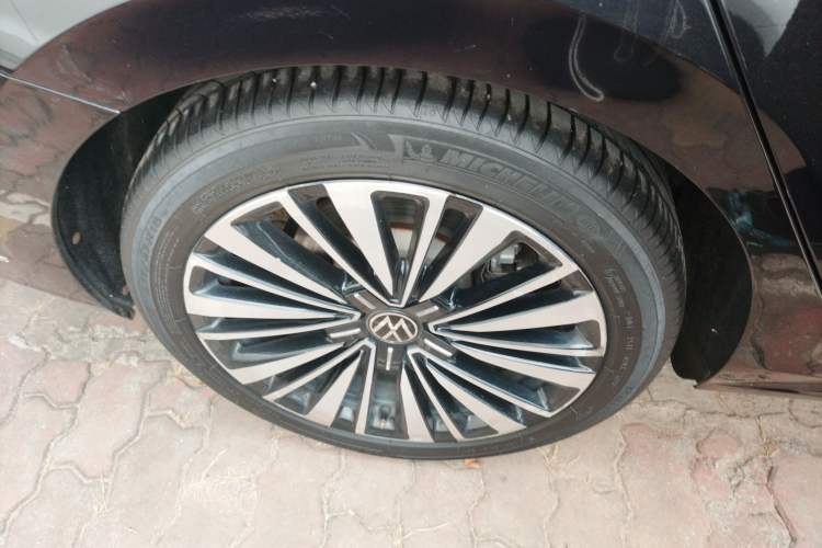 Used Volkswagen Passat 2020 Revised Version 330TSI Luxury Edition China VI Standard
