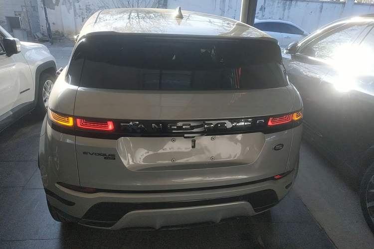 Used Land Rover Range Rover Evoque 2021 Range Rover Velar 249 PS R-Dynamic S Performance Edition
